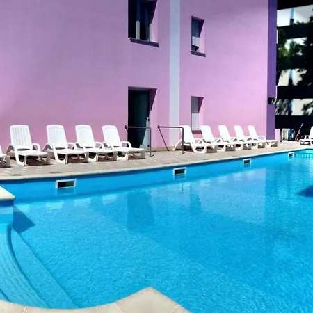 Comfortable With Terrace-beahost Apartment *