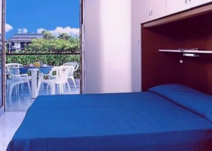 Апартаменти Comfortable With Terrace-beahost